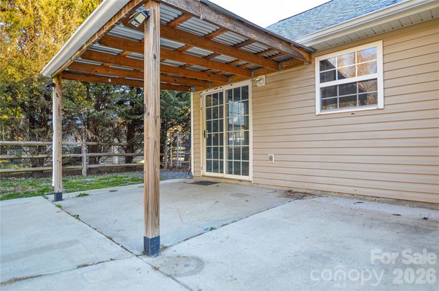 3345 Hunting Wood Court, Gastonia, NC 28052