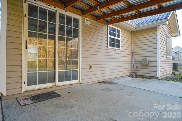 3345 Hunting Wood Court, Gastonia, NC 28052