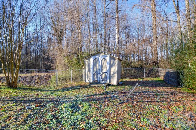 3345 Hunting Wood Court, Gastonia, NC 28052