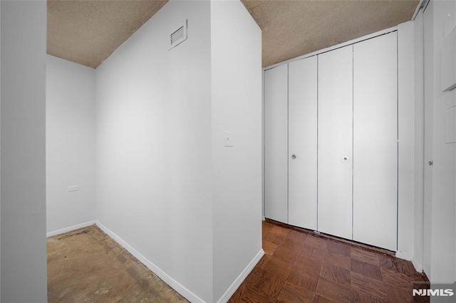 7004 Boulevard East 25A, Guttenberg, NJ 07093