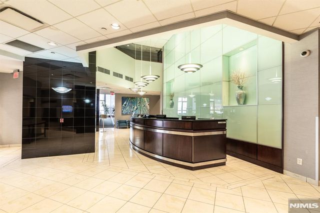 7004 Boulevard East 25A, Guttenberg, NJ 07093