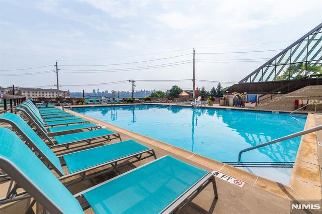 7004 Boulevard East 25A, Guttenberg, NJ 07093