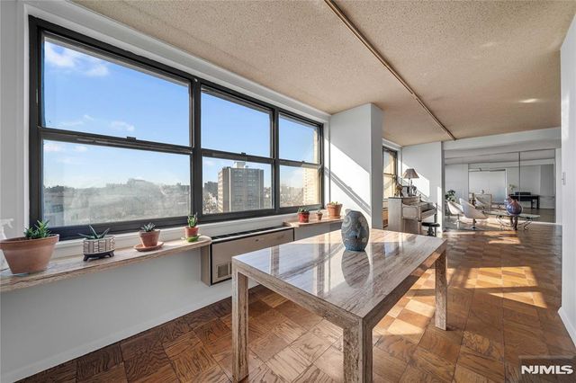 7004 Boulevard East 25A, Guttenberg, NJ 07093