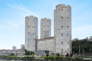 7004 Boulevard East 25A, Guttenberg, NJ 07093