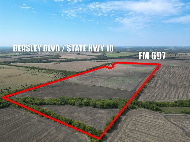 13249 Fm 697, Whitewright, TX 75491