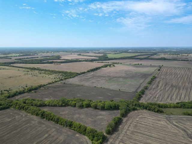 13249 Fm 697, Whitewright, TX 75491