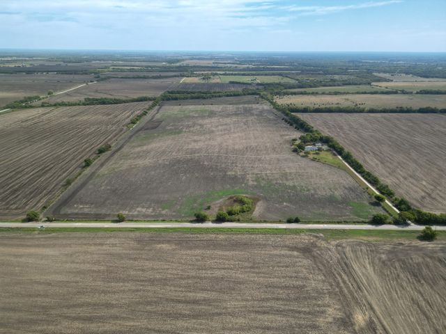 13249 Fm 697, Whitewright, TX 75491