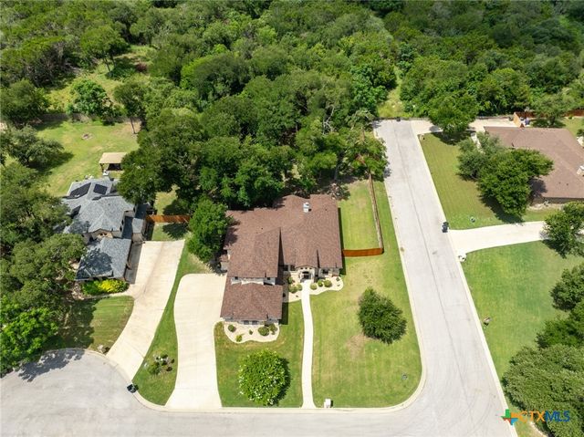 1010 Woodland Bend Circle, Salado, TX 76571
