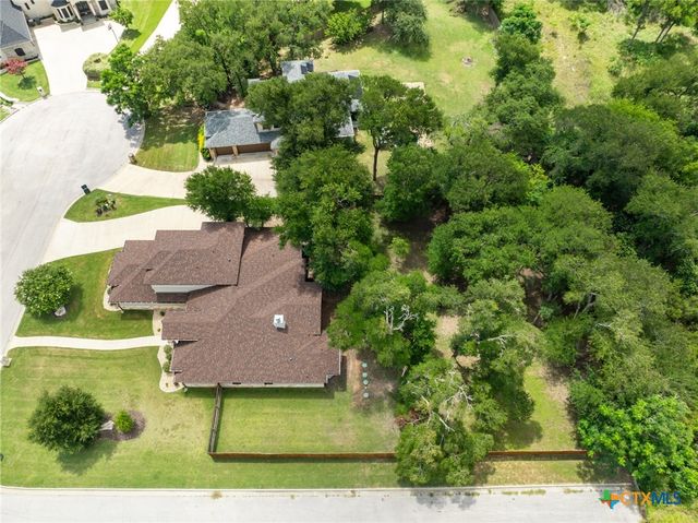 1010 Woodland Bend Circle, Salado, TX 76571