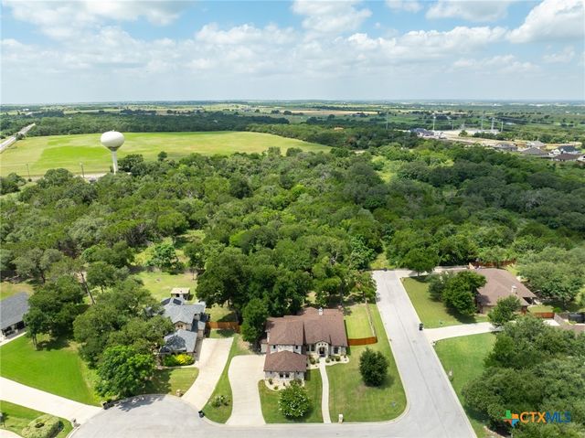 1010 Woodland Bend Circle, Salado, TX 76571