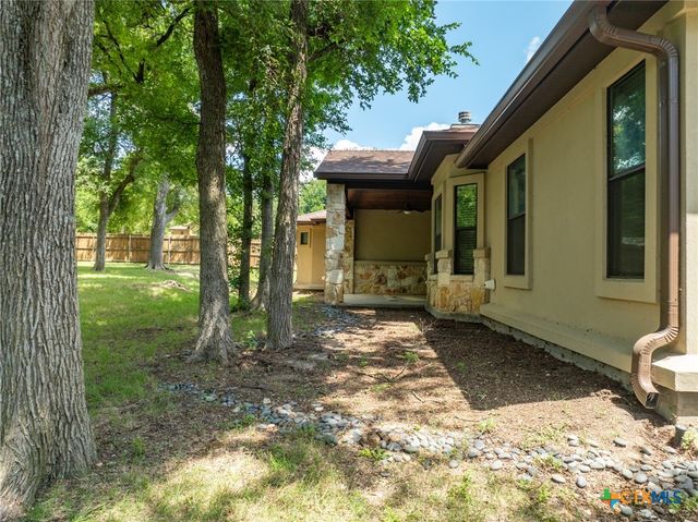 1010 Woodland Bend Circle, Salado, TX 76571