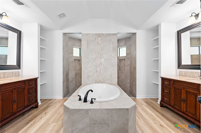 1010 Woodland Bend Circle, Salado, TX 76571