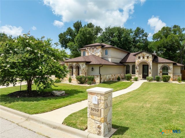 1010 Woodland Bend Circle, Salado, TX 76571