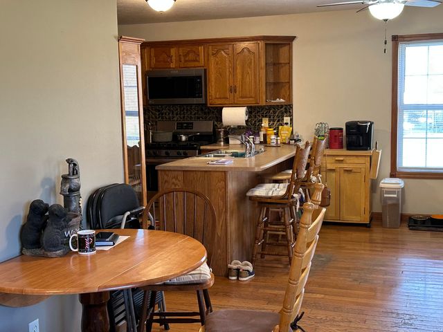 11869 Salyer Drive, Wheatfield, IN 46392