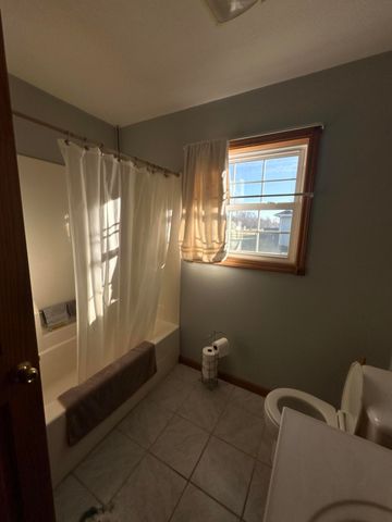 11869 Salyer Drive, Wheatfield, IN 46392