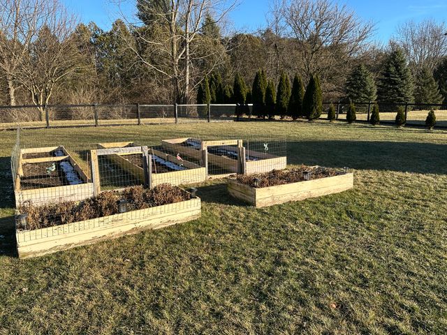 11869 Salyer Drive, Wheatfield, IN 46392