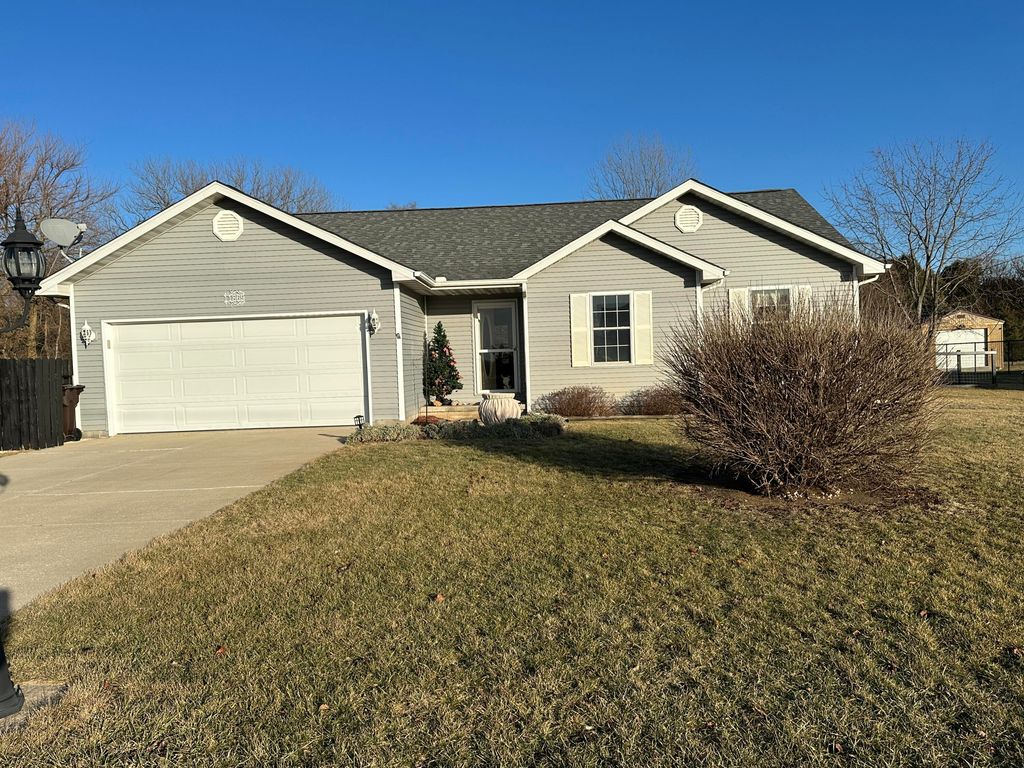 11869 Salyer Drive, Wheatfield, IN 46392