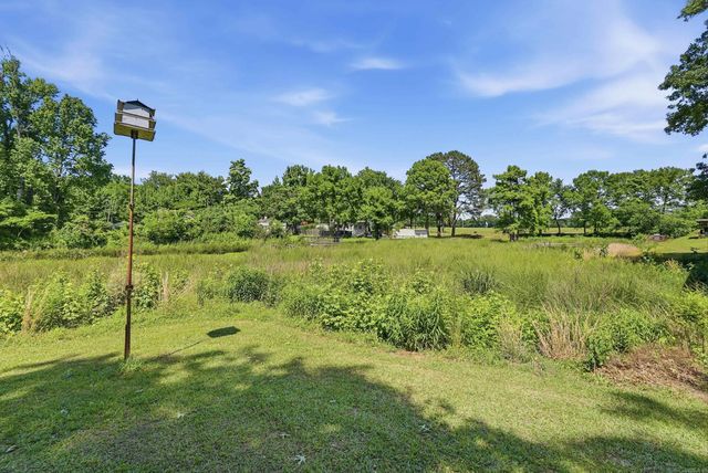 14 Brown Street, Conway, AR 72032
