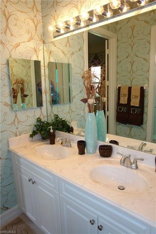 10142 Avalon Lake CIR, Fort Myers, FL 33913