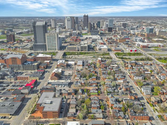 582 S Pearl Street, Columbus, OH 43215