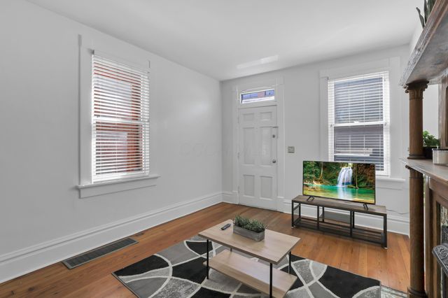 582 S Pearl Street, Columbus, OH 43215