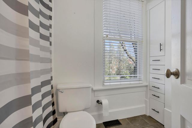 582 S Pearl Street, Columbus, OH 43215