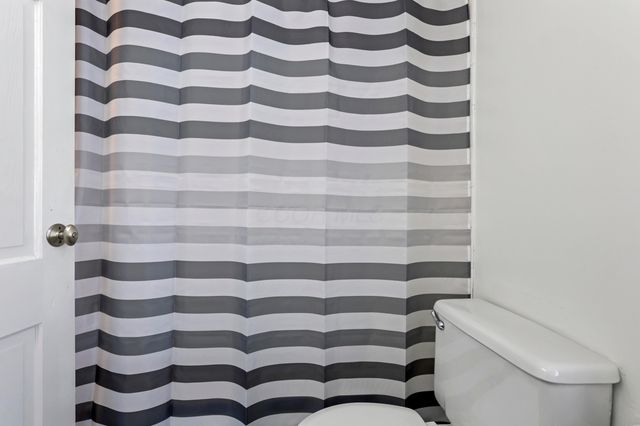 582 S Pearl Street, Columbus, OH 43215