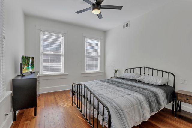 582 S Pearl Street, Columbus, OH 43215