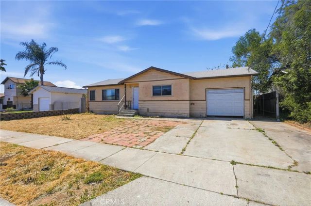 913 Goldenrod, Escondido, CA 92027