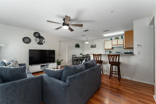 627 DORY LANE 304, Altamonte Springs, FL 32714