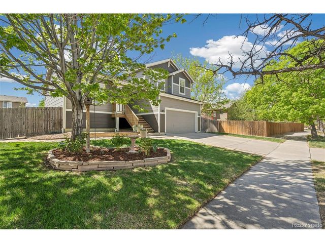 1566 Angora Dr, Loveland, CO 80537