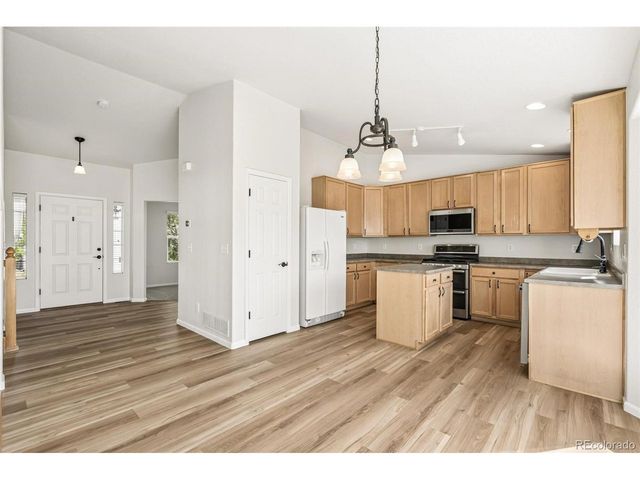 1566 Angora Dr, Loveland, CO 80537