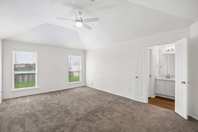 1914 Lennox Lane, Arlington, TX 76018