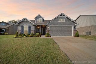 3216 W Charlotte Street, Broken Arrow, OK 74011