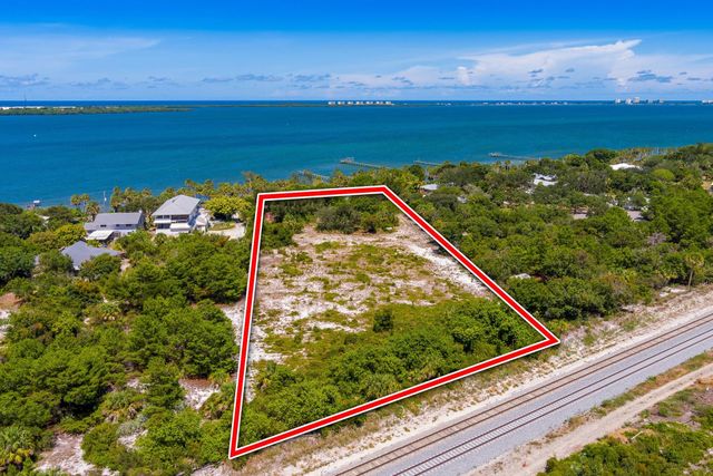 8605 S Indian River Drive, Fort Pierce, FL 34982