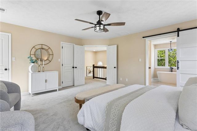 318 Dunnavant LN, Newport News, VA 23606