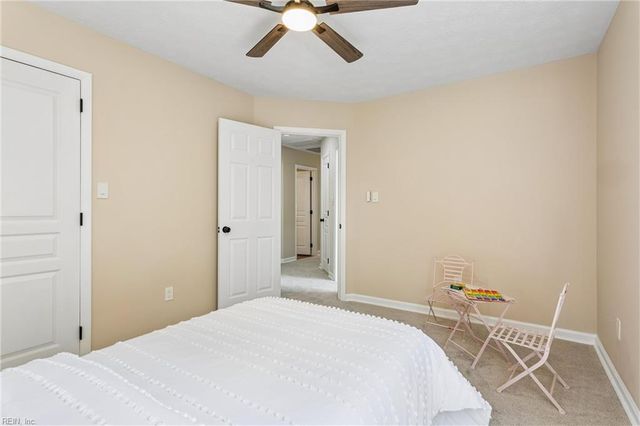 318 Dunnavant LN, Newport News, VA 23606