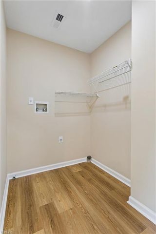 318 Dunnavant LN, Newport News, VA 23606