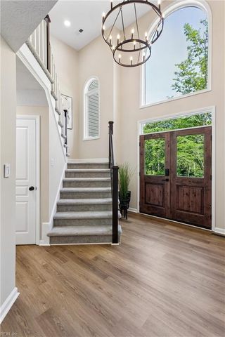 318 Dunnavant LN, Newport News, VA 23606