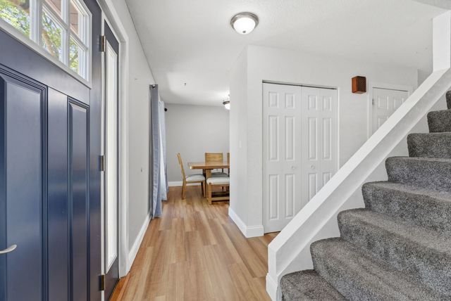 2315 KINGSWAY Drive, Bettendorf, IA 52722