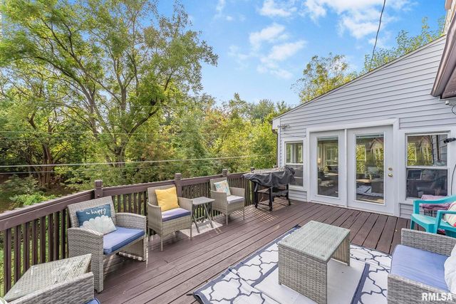 2315 KINGSWAY Drive, Bettendorf, IA 52722
