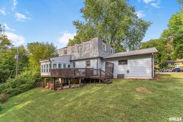 2315 KINGSWAY Drive, Bettendorf, IA 52722