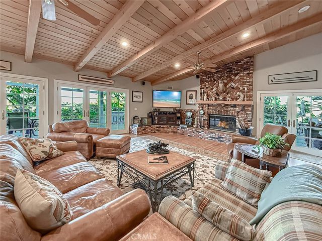 24525 Desert, Newhall, CA 91321