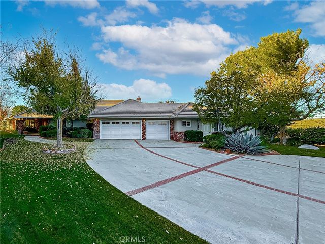 24525 Desert, Newhall, CA 91321