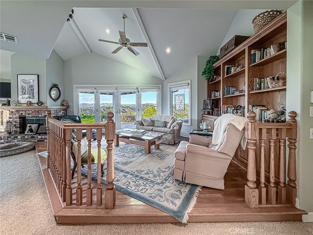 24525 Desert, Newhall, CA 91321