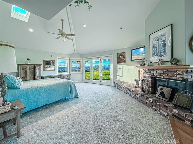 24525 Desert, Newhall, CA 91321