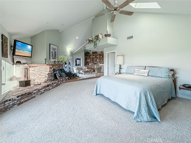 24525 Desert, Newhall, CA 91321