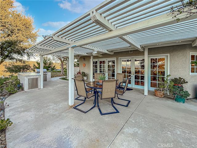 24525 Desert, Newhall, CA 91321