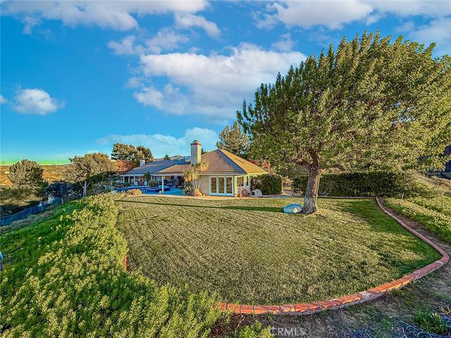 24525 Desert, Newhall, CA 91321