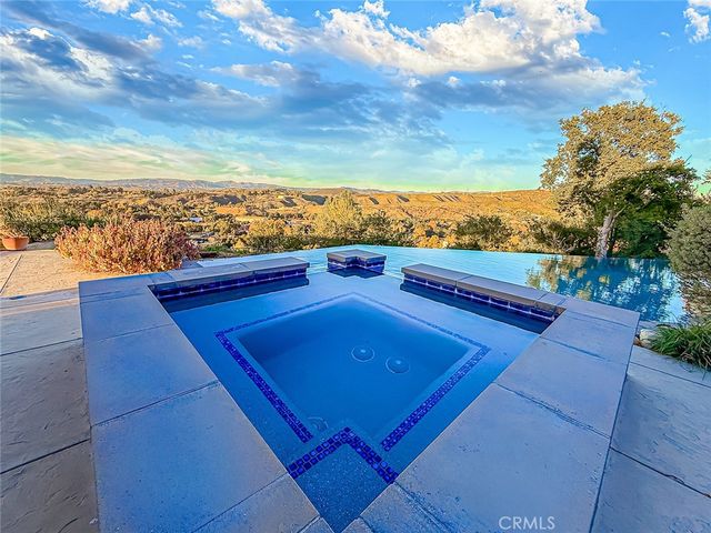 24525 Desert, Newhall, CA 91321